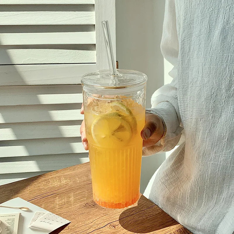 Tasse en verre à rayures avec couvercle et paille, 600ml