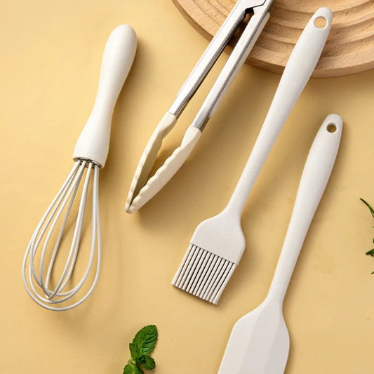 Silicone kitchen utensil 